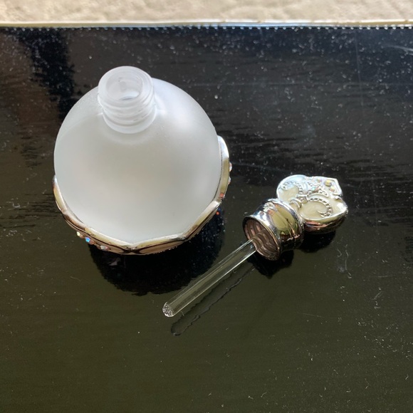 Argento SC Hand Mirror & Perfume Bottle - Picture 7 of 10